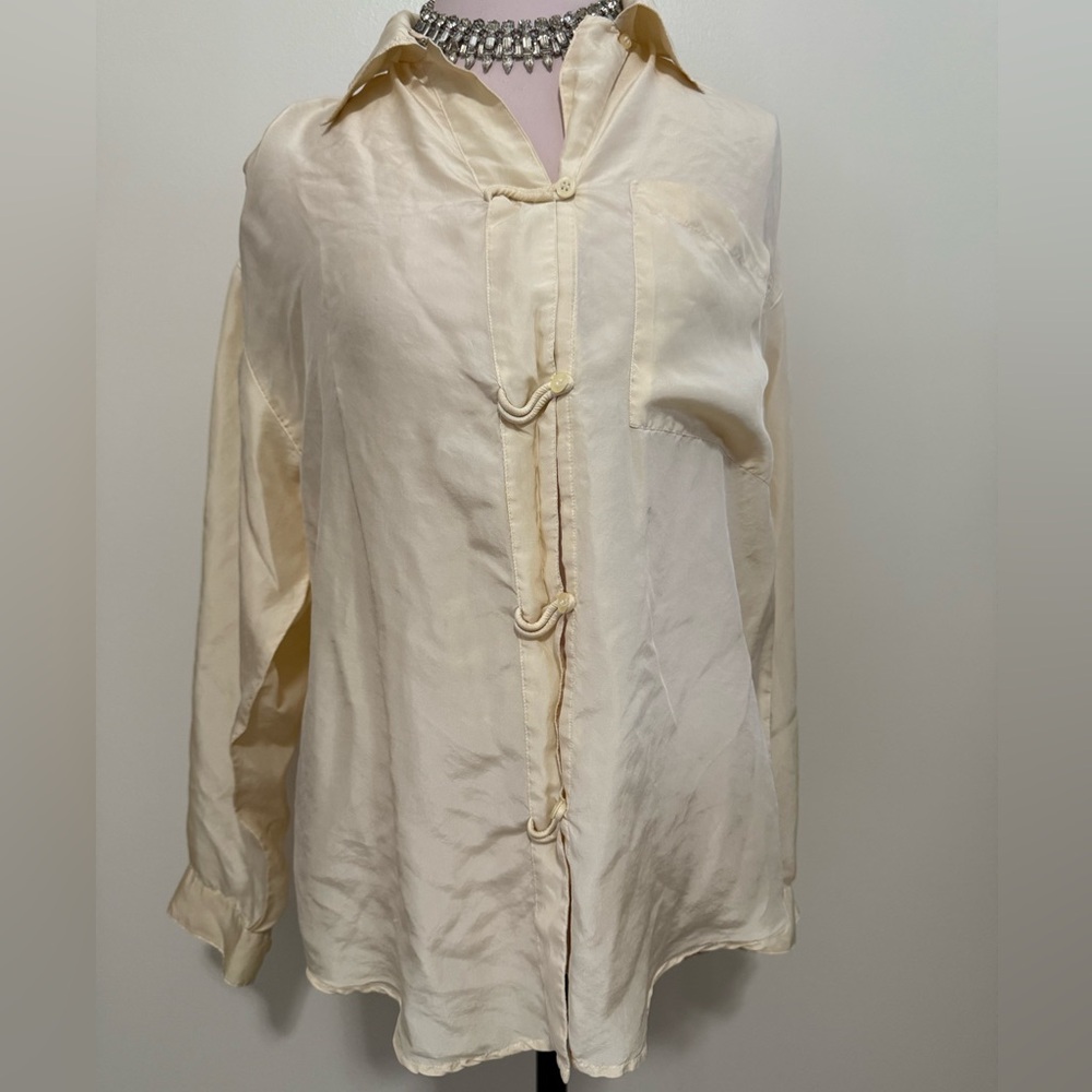 Vintage Jonathan Martin 100% silk blouse in size small